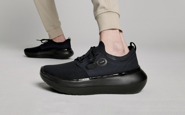 Mens_BlackStride1