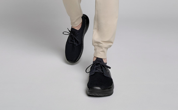 Mens_BlackStride2
