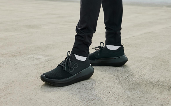 Mens_BlackStride3