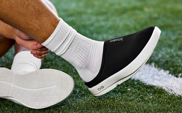 OOcoozieSport_WhiteBlack2