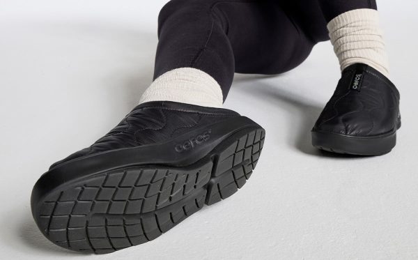 Womens_BlackThermo2